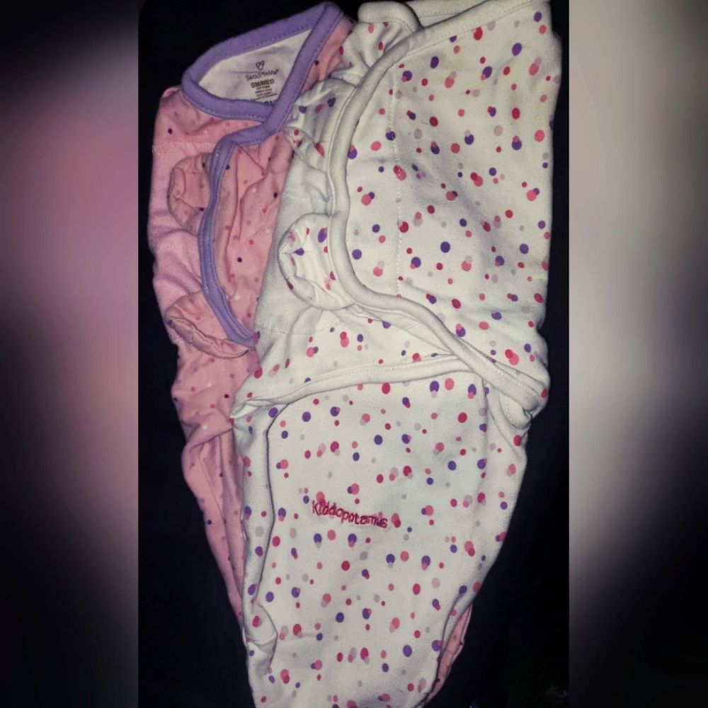 SET OF 2 SWADDLE'S